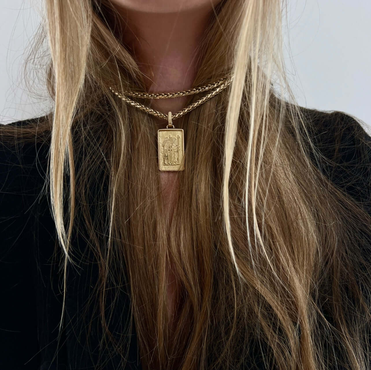 zoroastrian gold pendant