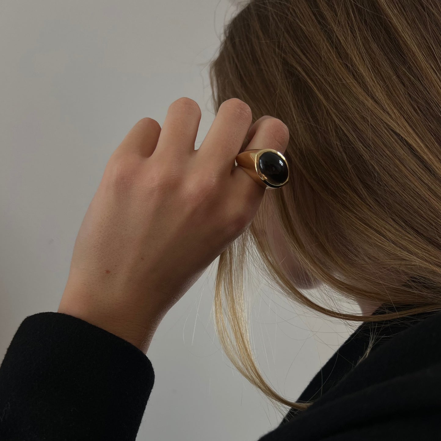 smokey quartz cabochon gold ring