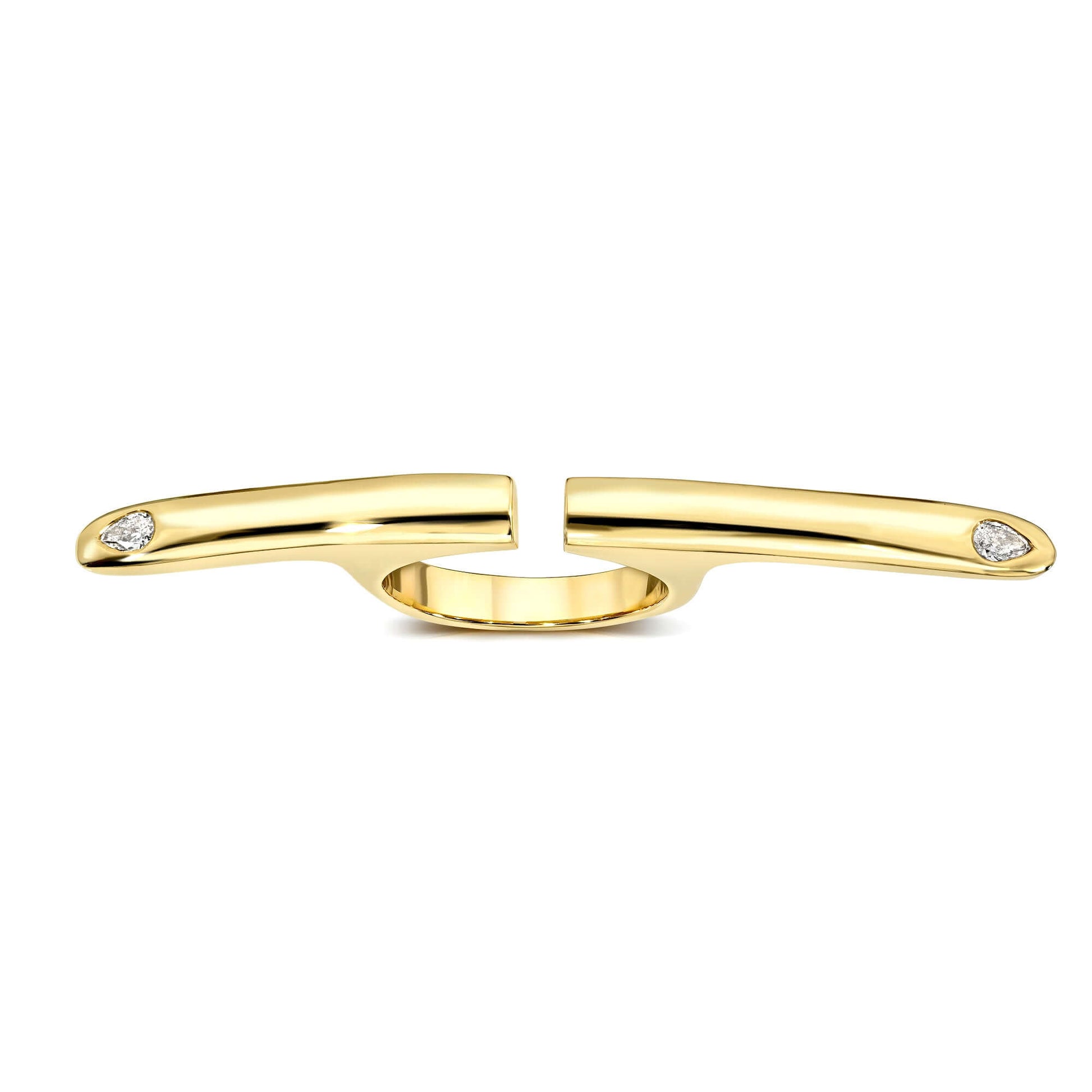 18k gold ring with diamonds