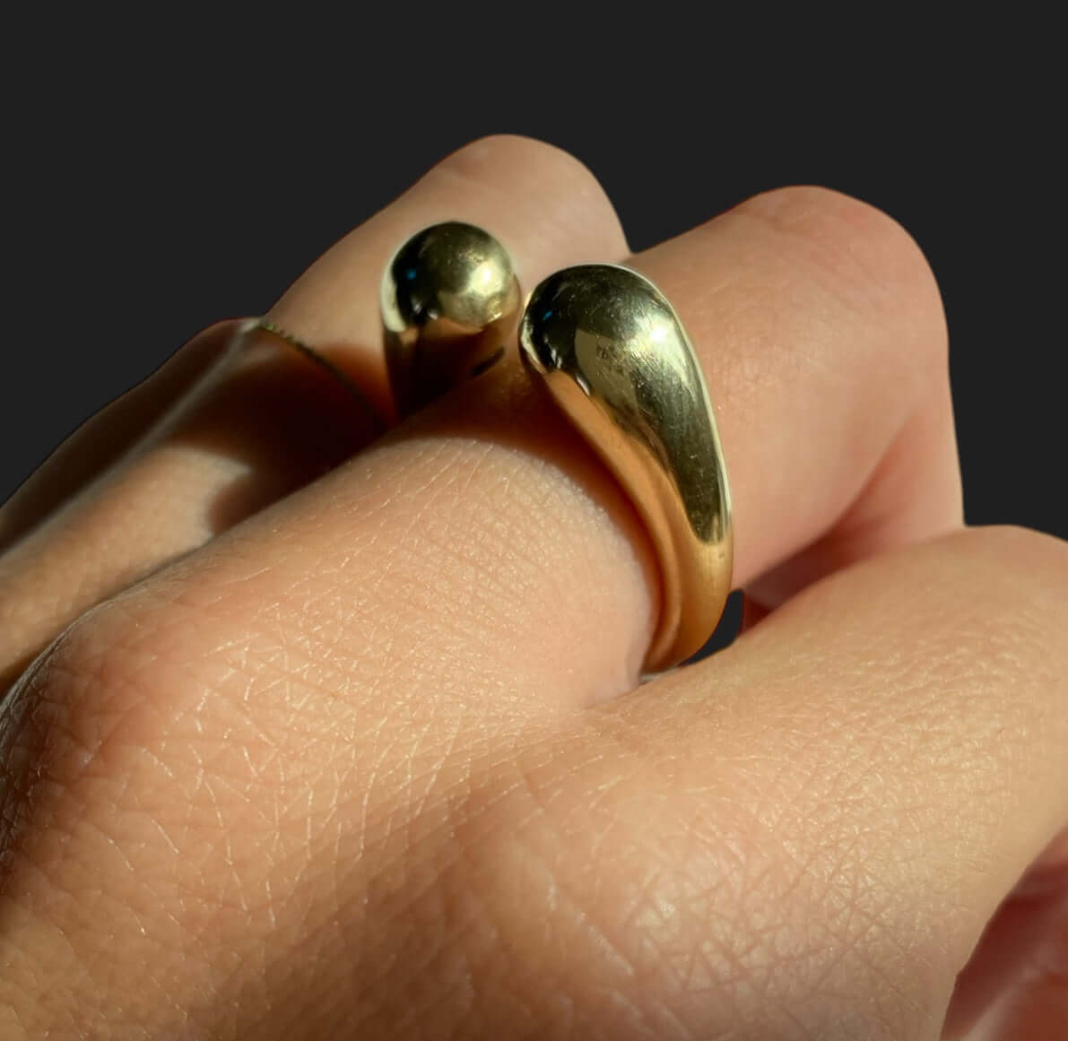 18k gold ring