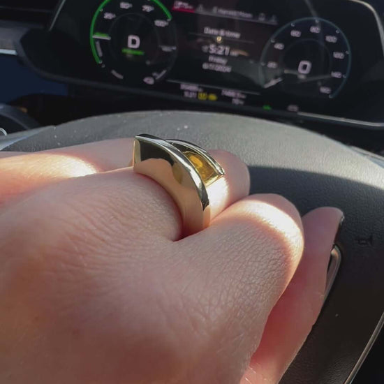 18k gold ring